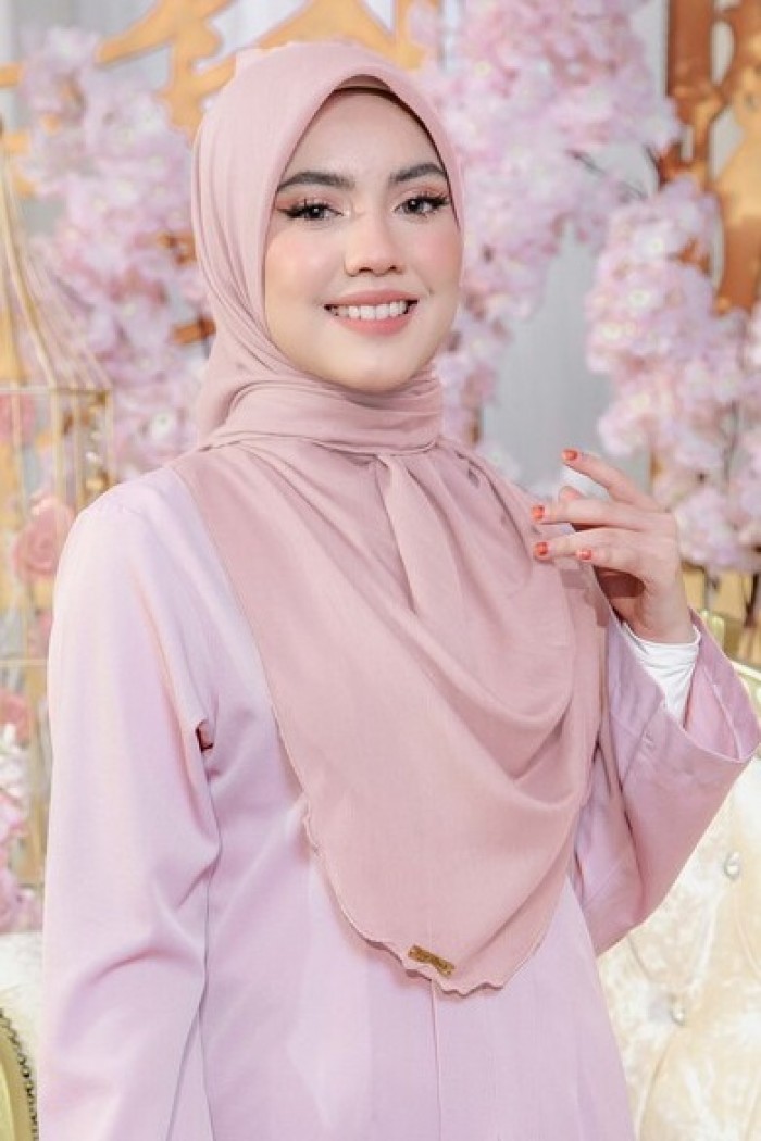 BAWAL CHIFFON CURVE BIDANG 48- FOXY PINK