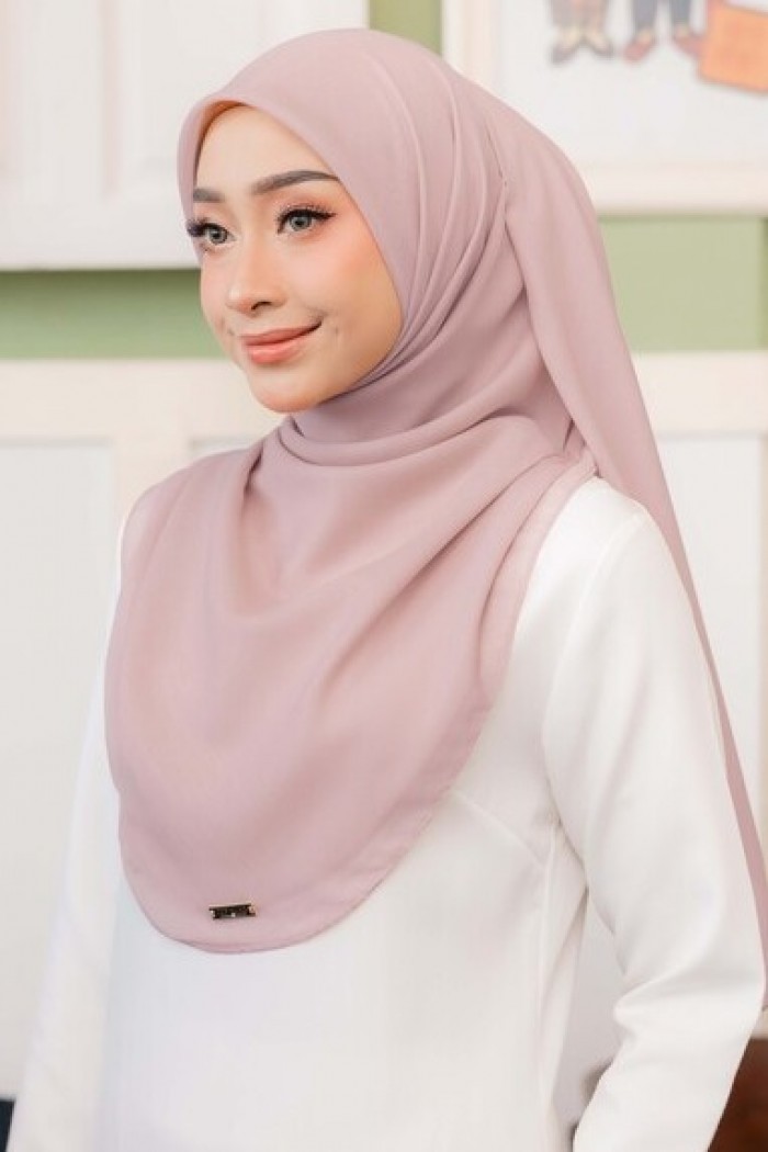 LUNA - PREMIUM BAWAL CURVE BIDANG 48