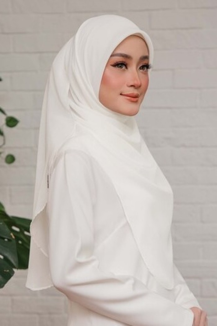 OFF WHITE - BAWAL SHAWL 'W' BIDANG 45